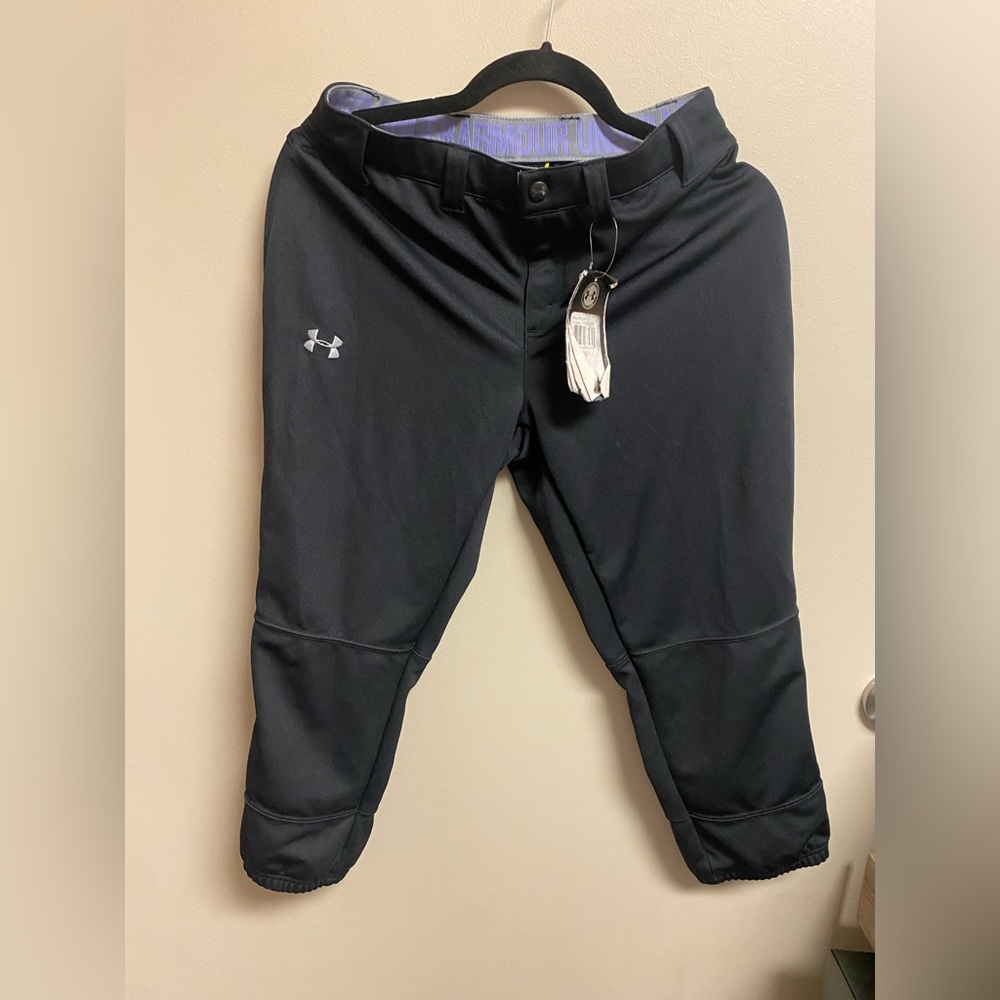 Under Armour sz Small softball pants Women’s